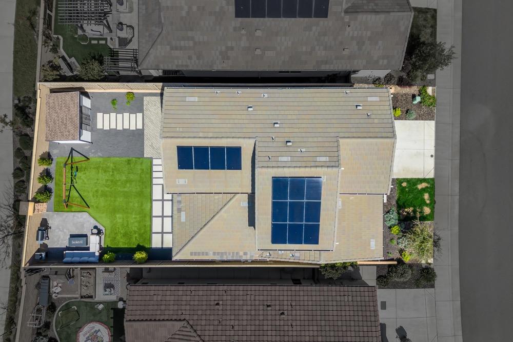 816 Clementine Drive