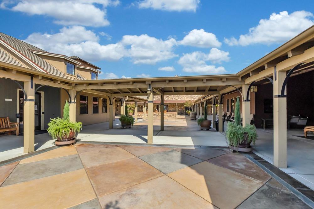 816 Clementine Drive
