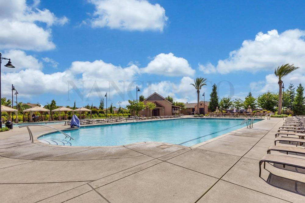 816 Clementine Drive