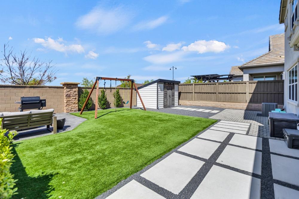 816 Clementine Drive