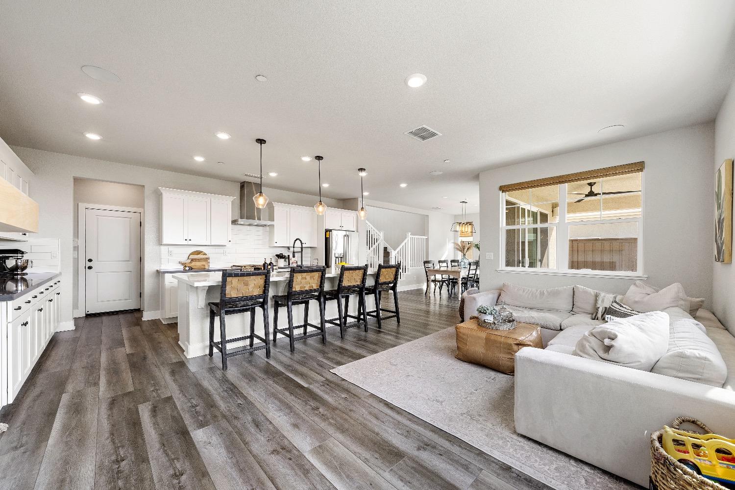 816 Clementine Drive