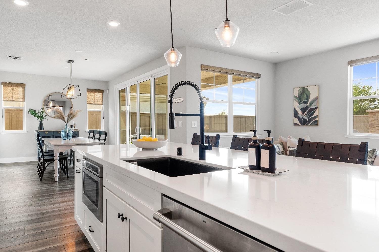 816 Clementine Drive