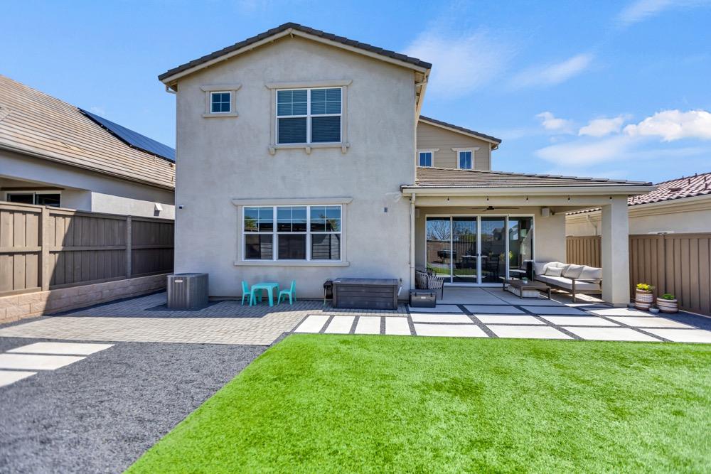 816 Clementine Drive