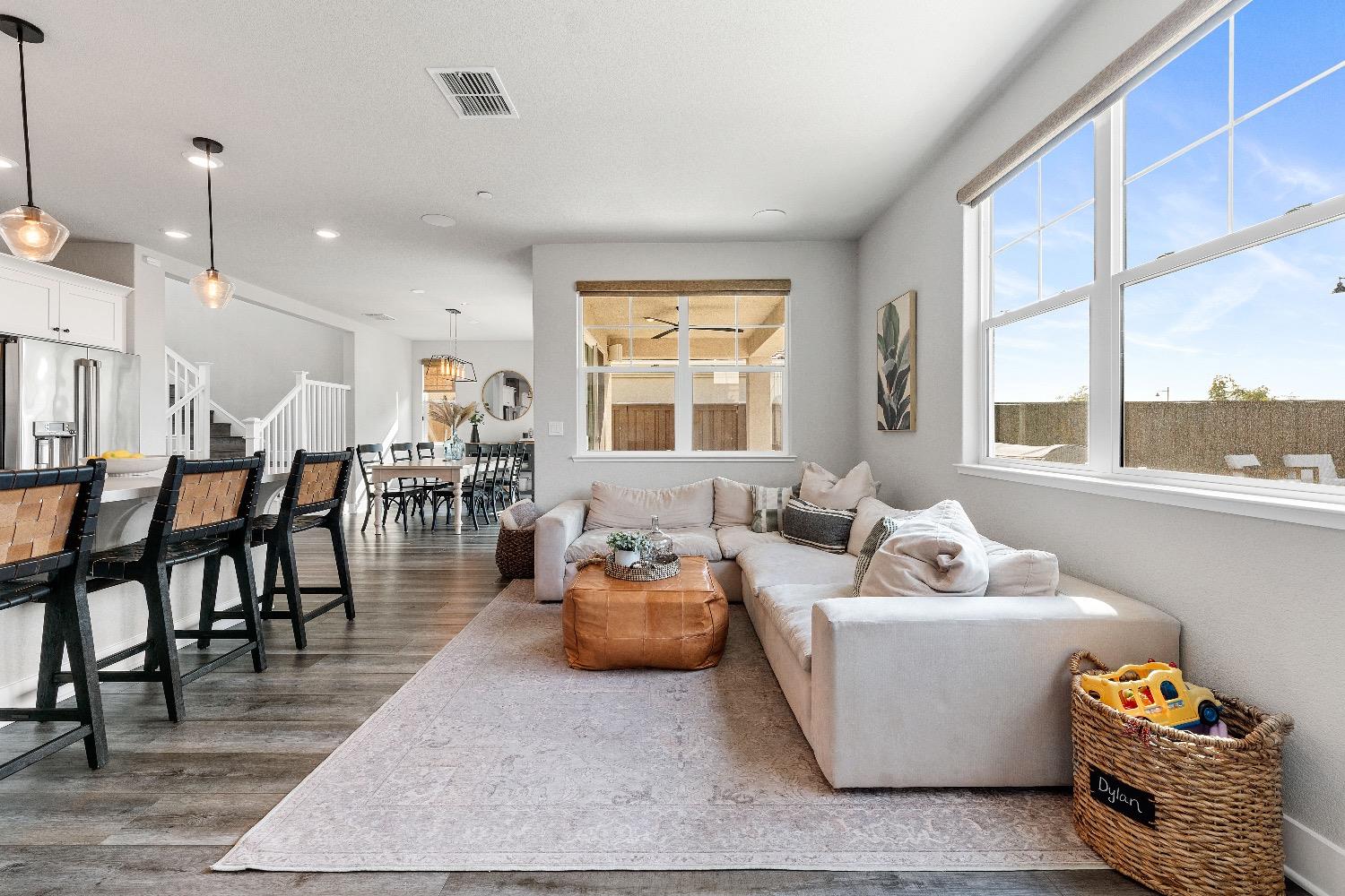 816 Clementine Drive