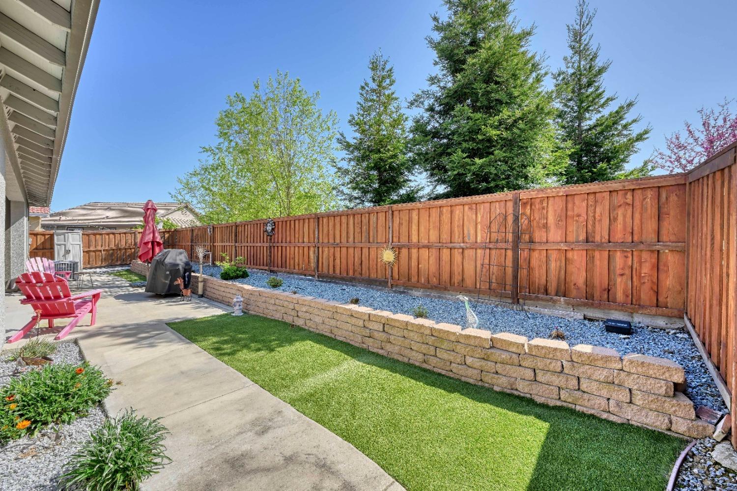 2725 Shell Street