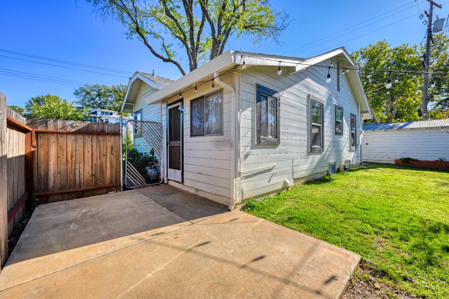 304 Coloma Street