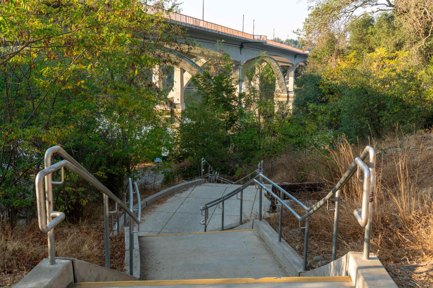 304 Coloma Street