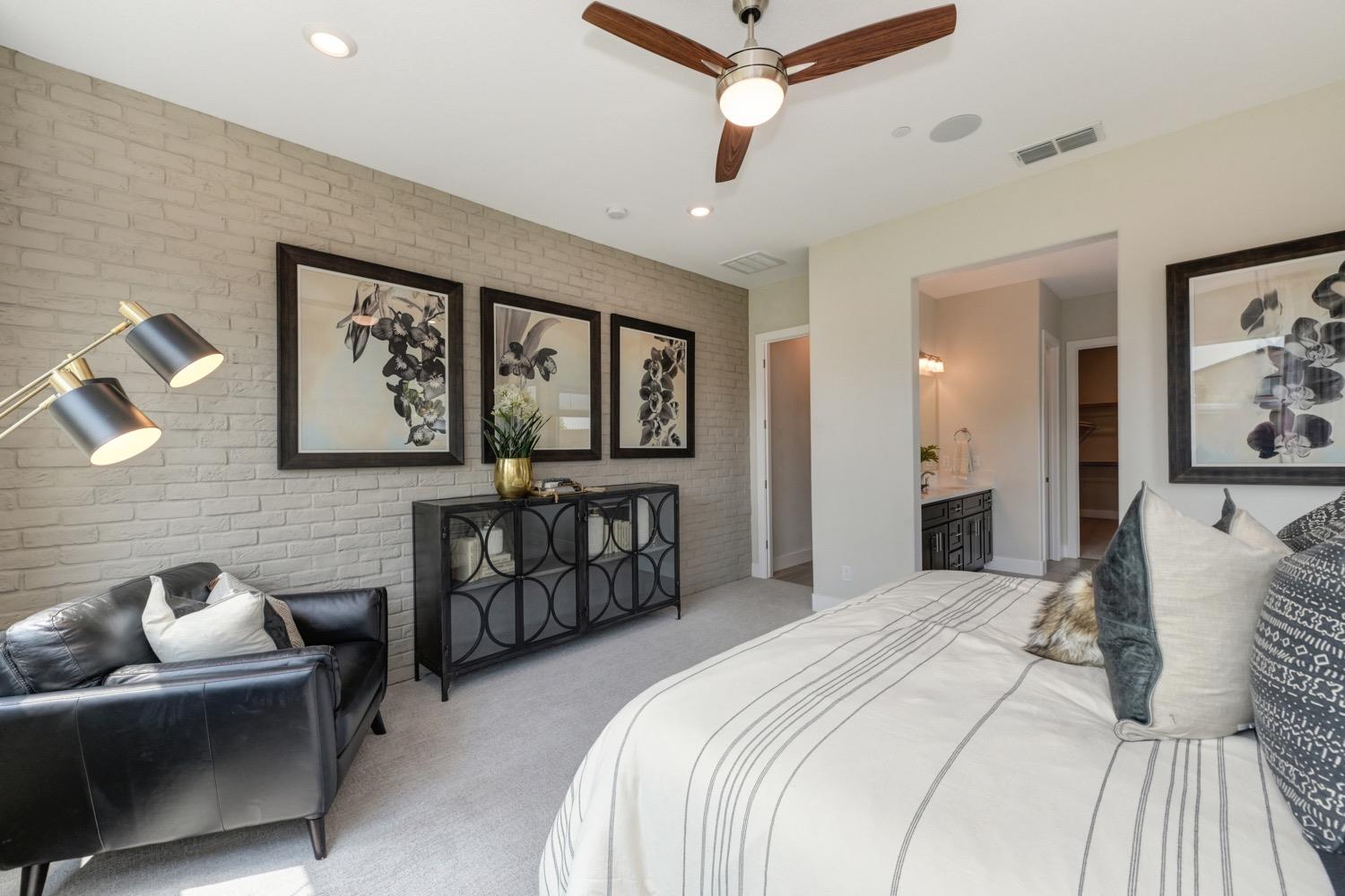 1449 Wadsworth Circle