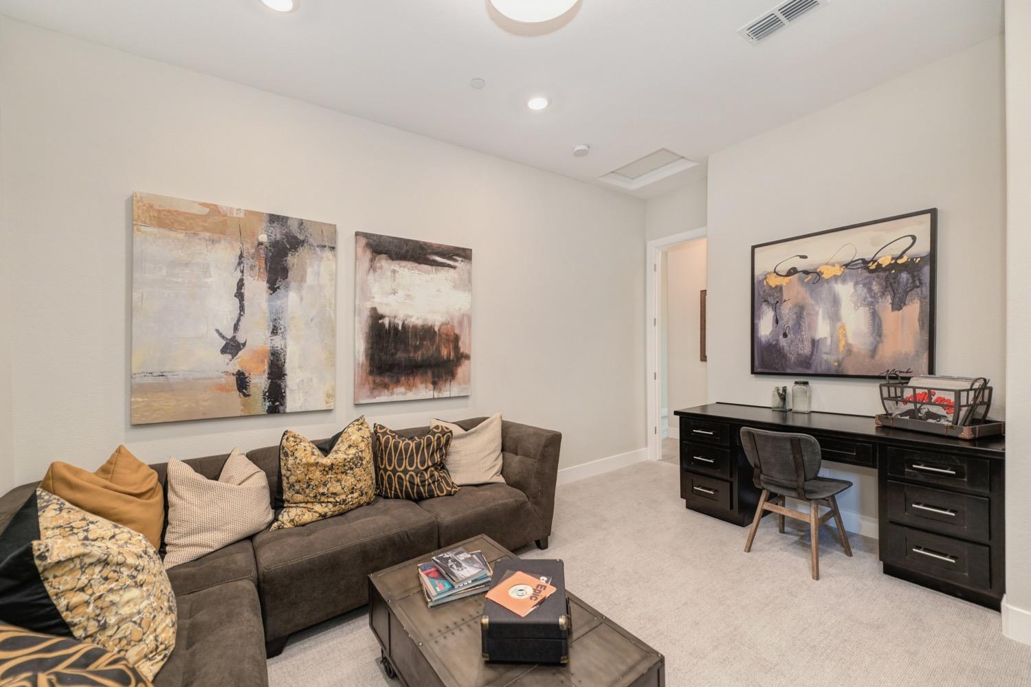 1449 Wadsworth Circle