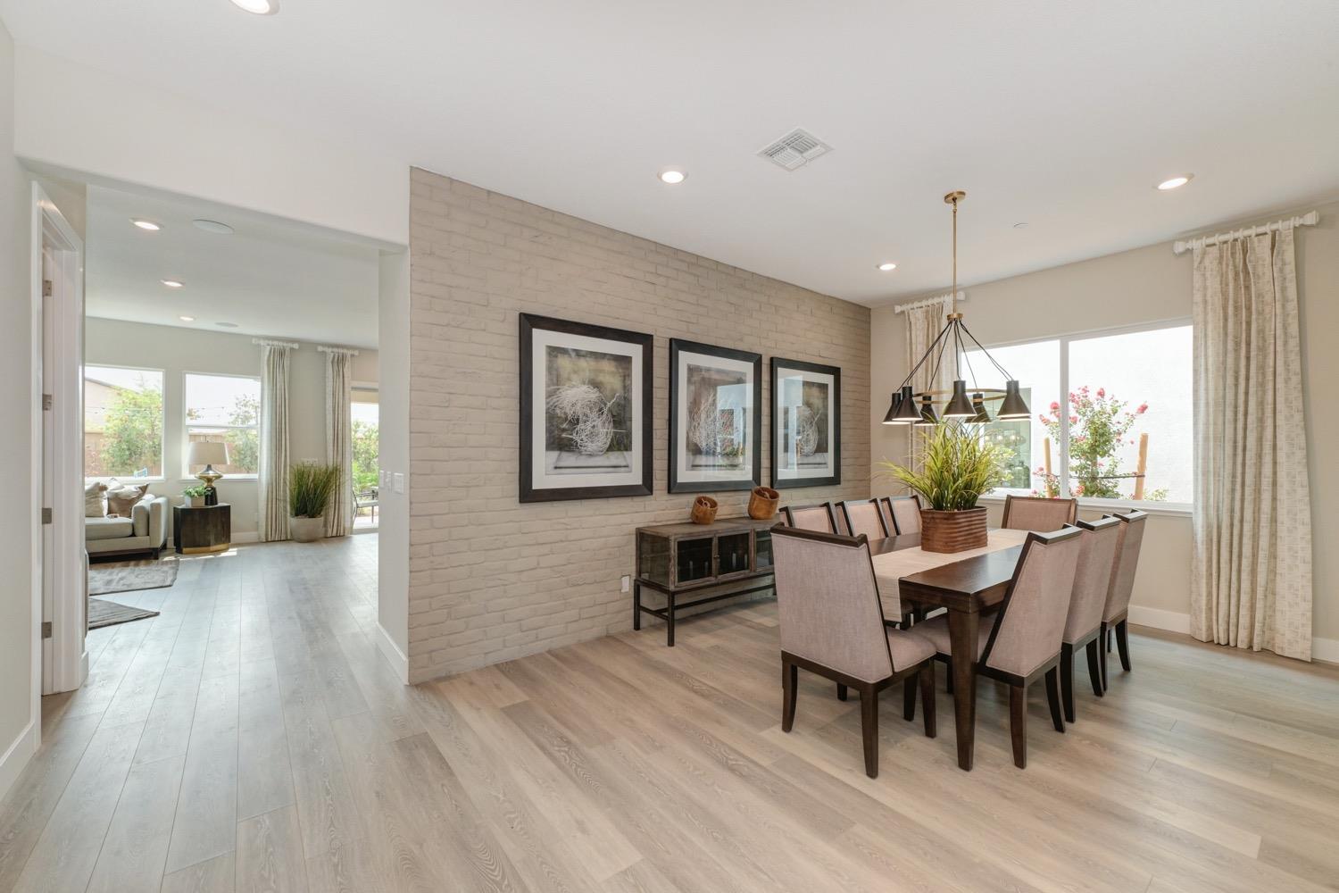 1449 Wadsworth Circle