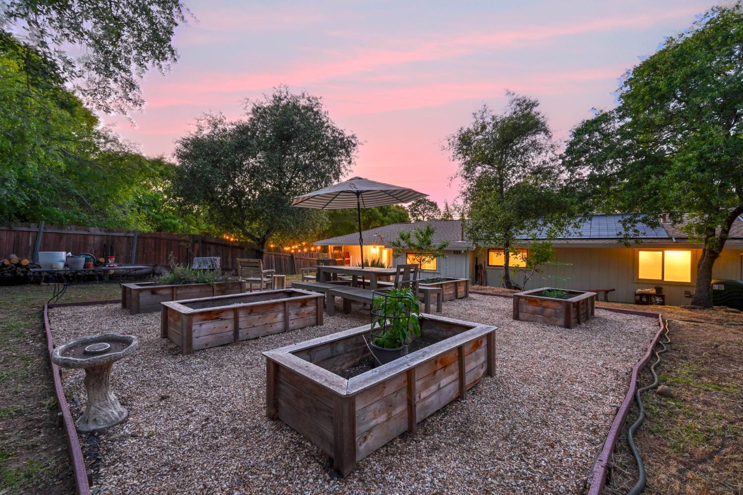 9230 Oak Leaf Way