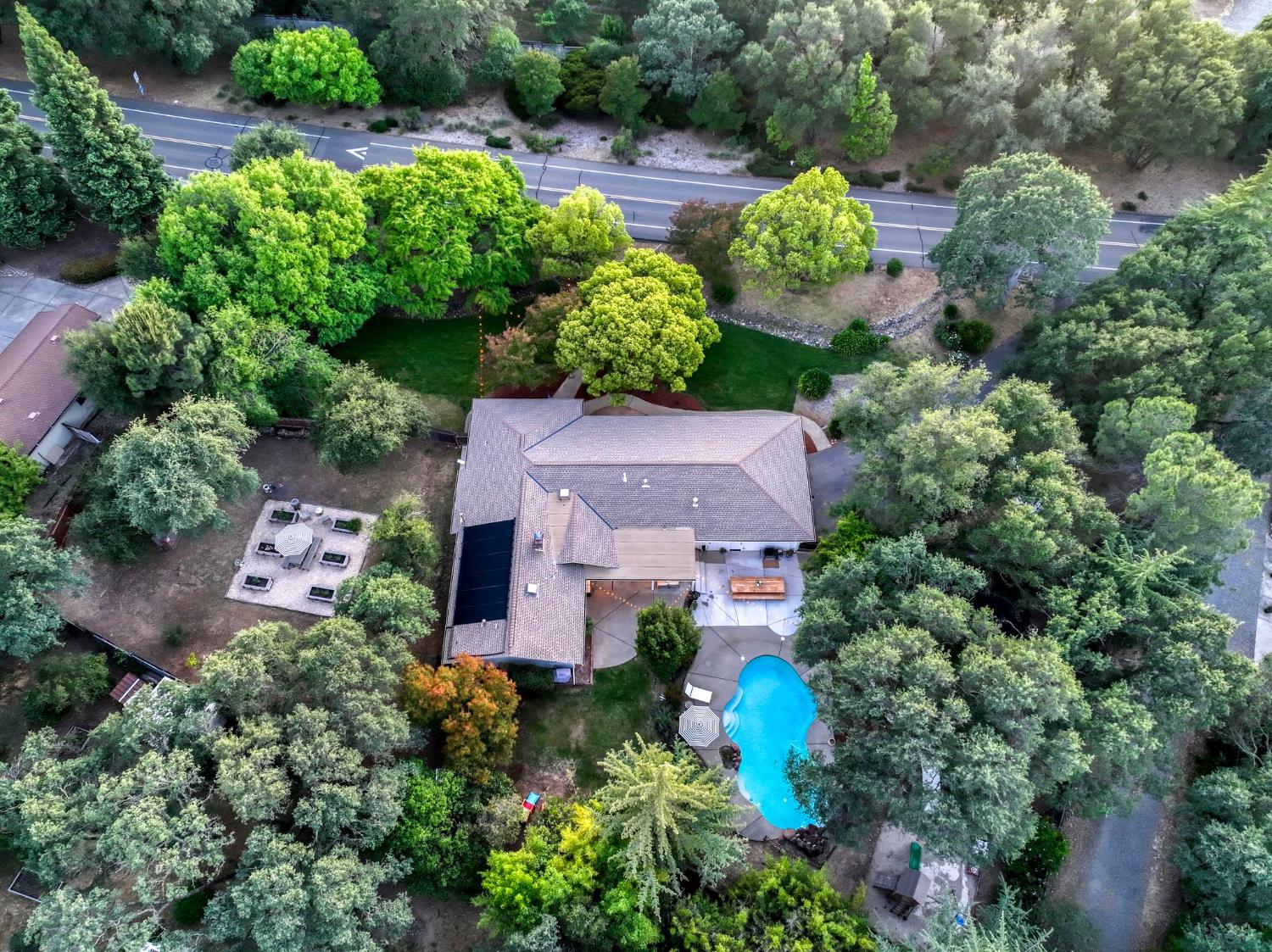 9230 Oak Leaf Way