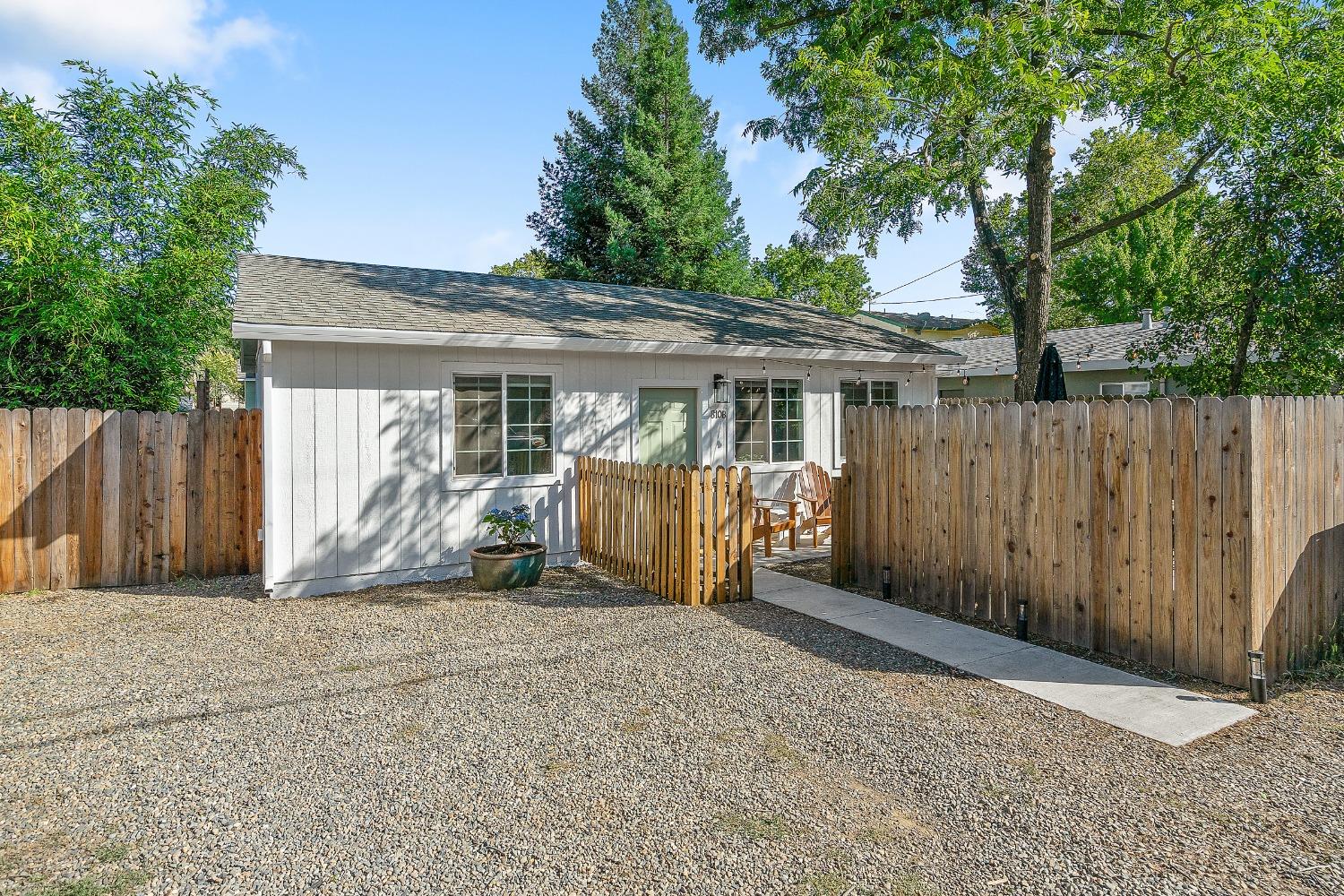 810 Persifer Street