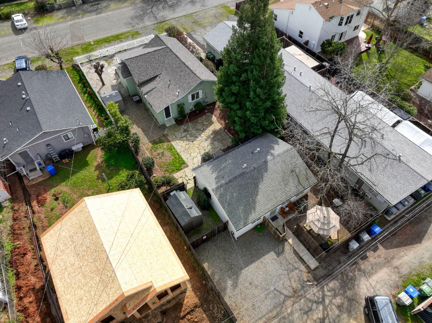 810 Persifer Street