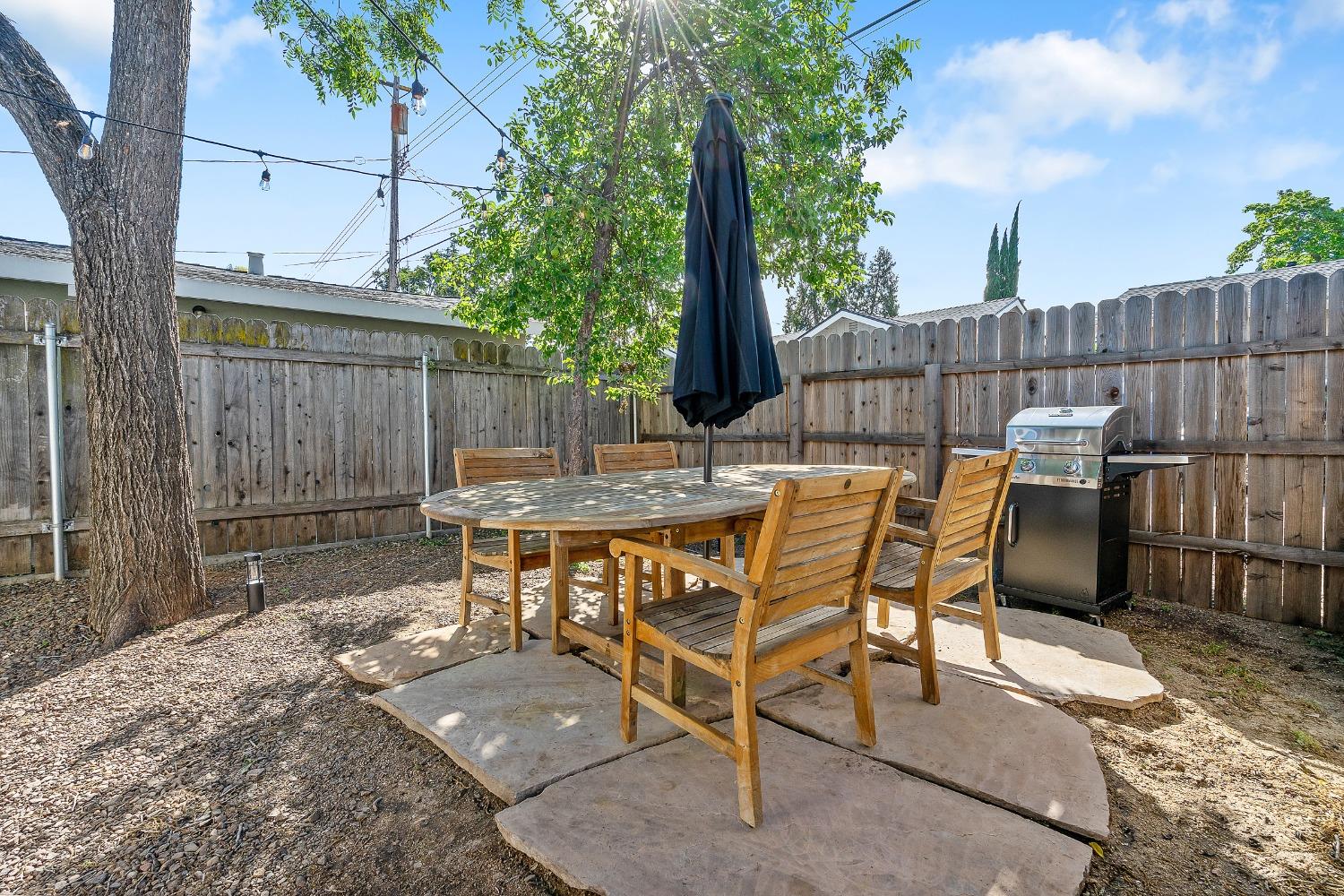 810 Persifer Street