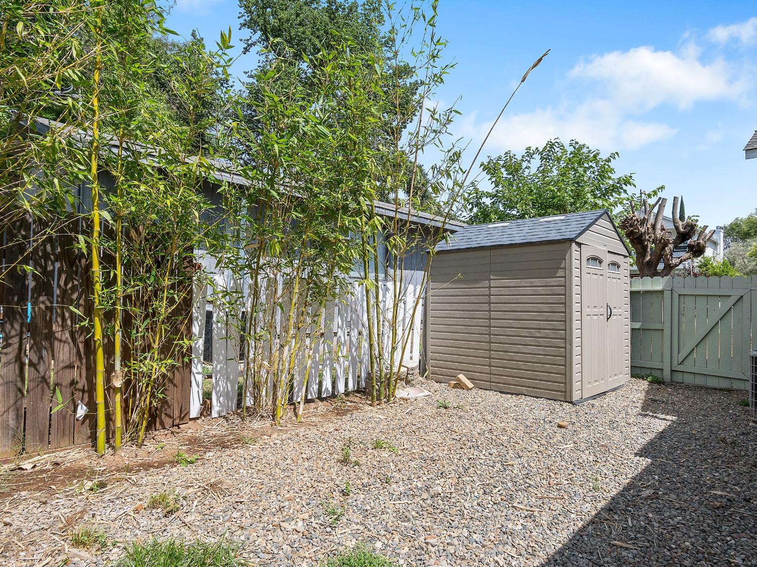 810 Persifer Street