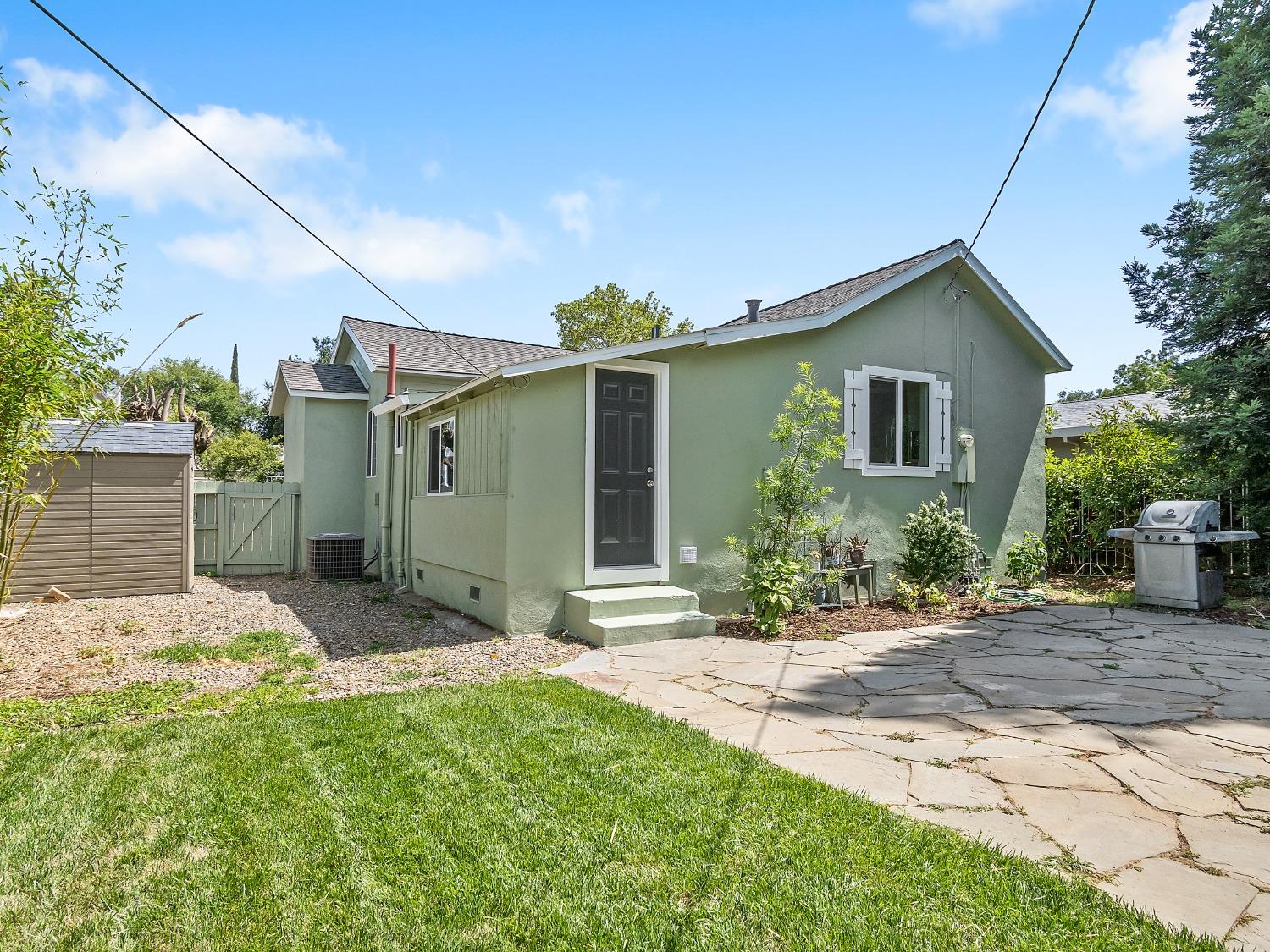 810 Persifer Street