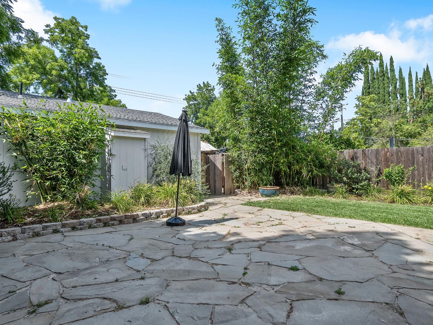 810 Persifer Street