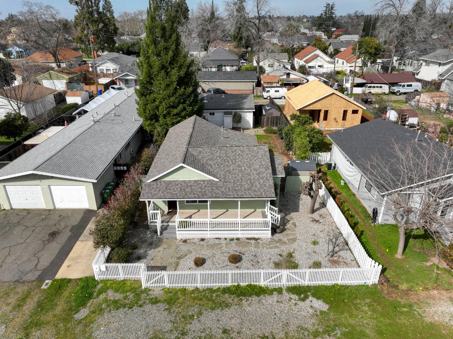 810 Persifer Street