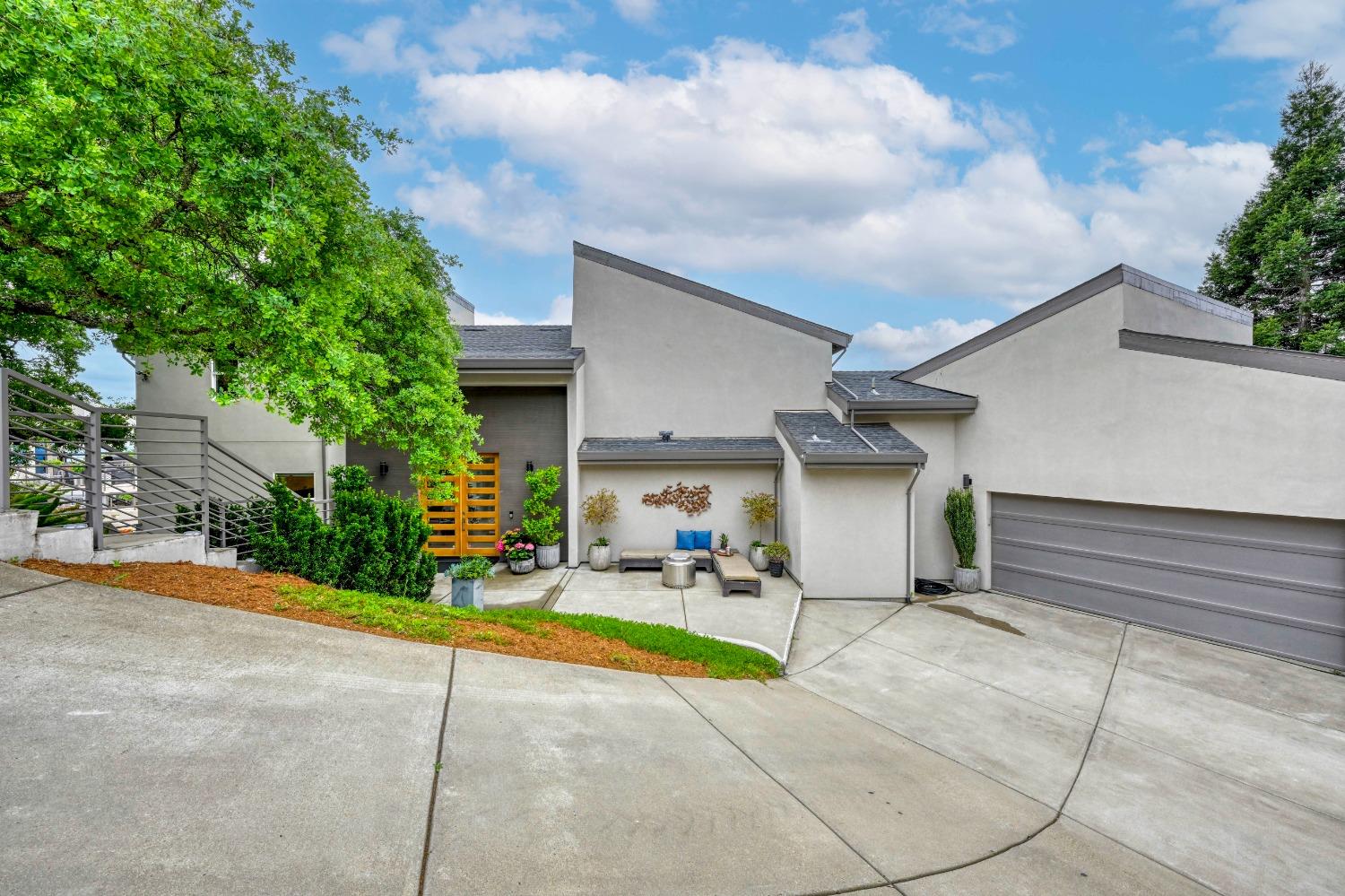 614 Powers Drive