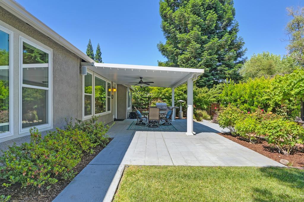 4901 Bentwood Way
