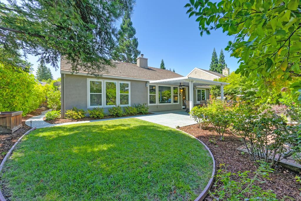 4901 Bentwood Way