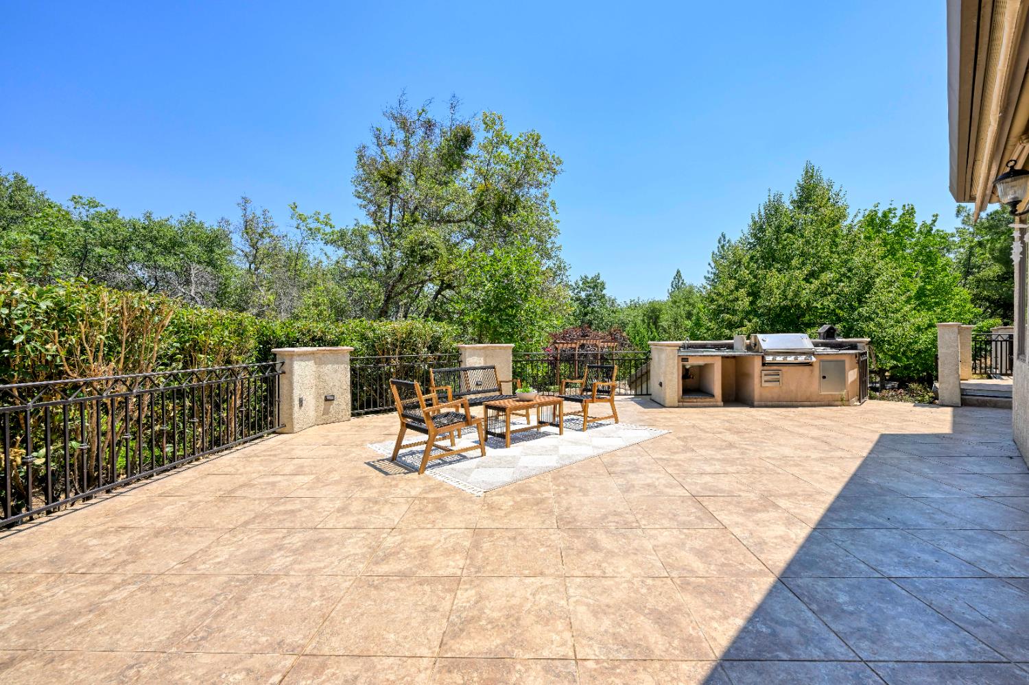 4324 Carlson Court