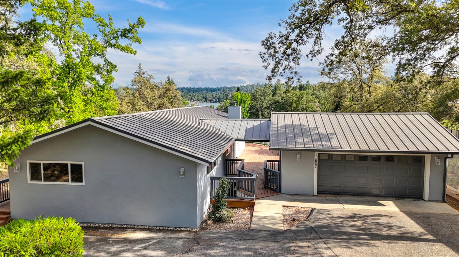 11667 Torrey Pines Drive