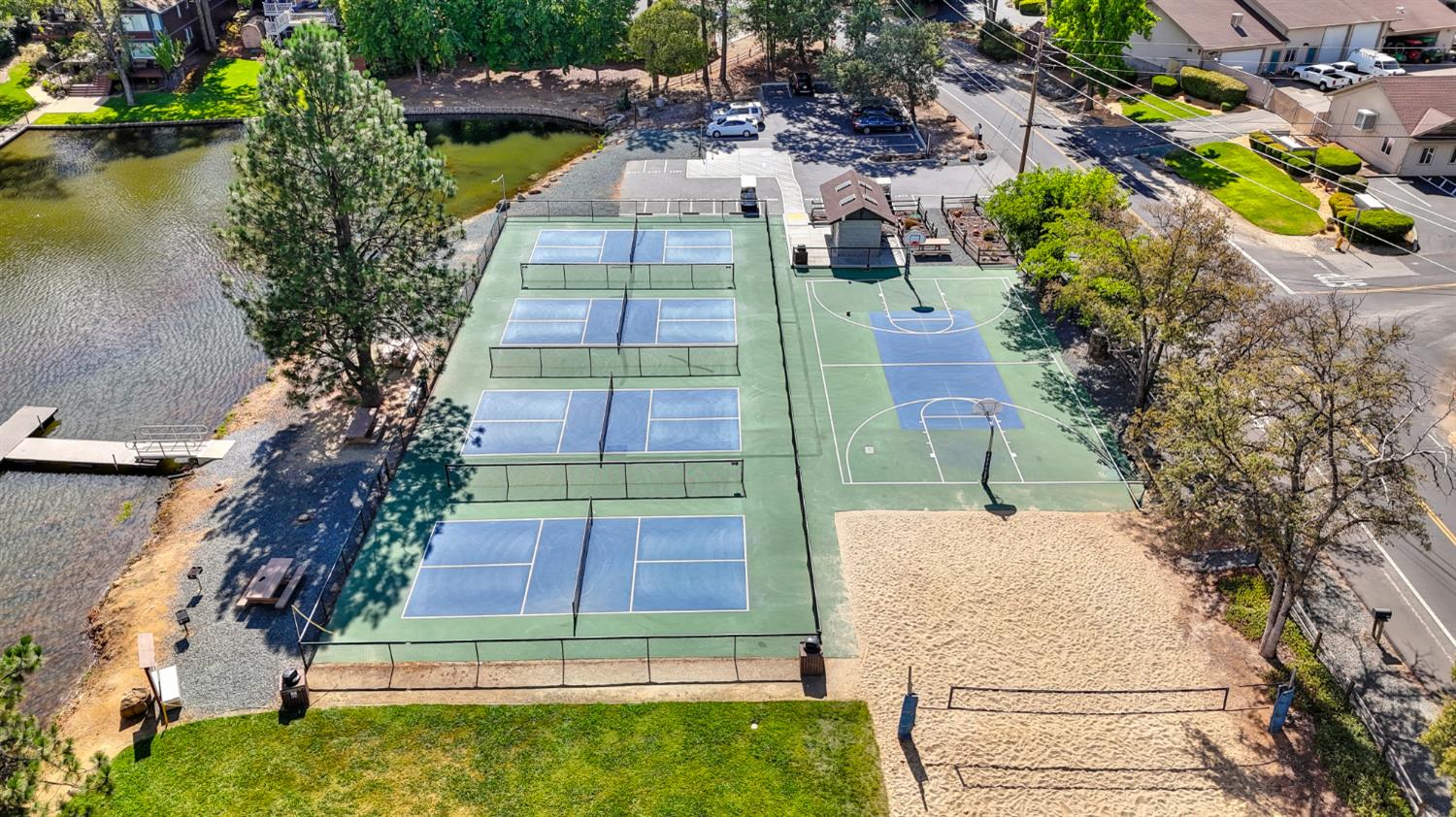 11667 Torrey Pines Drive