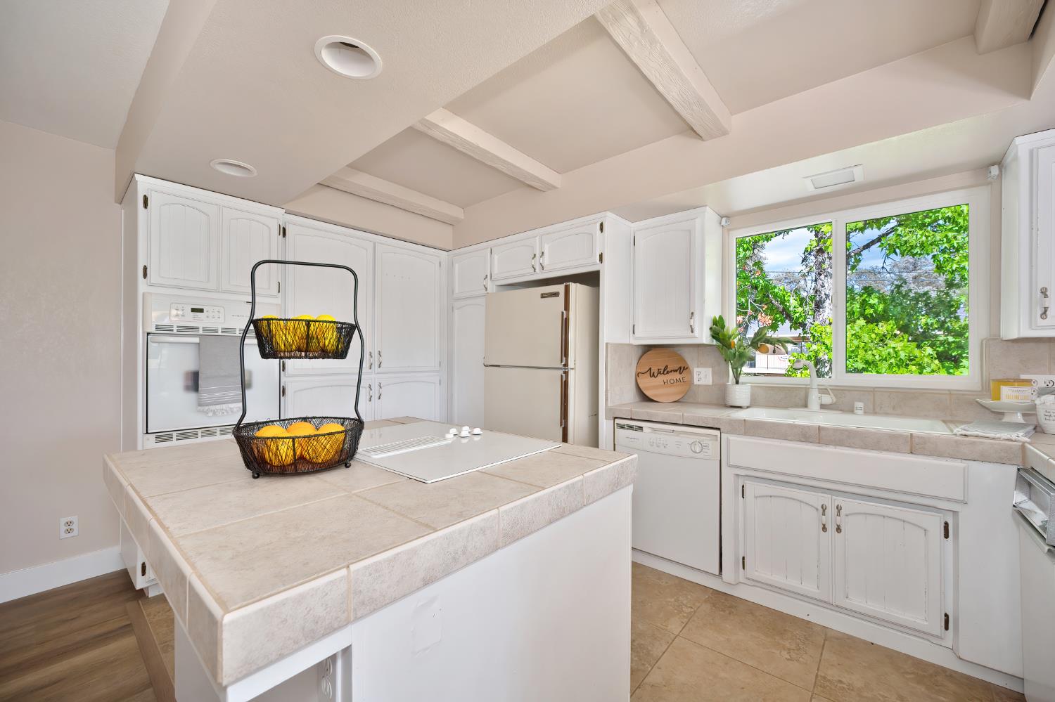 11667 Torrey Pines Drive