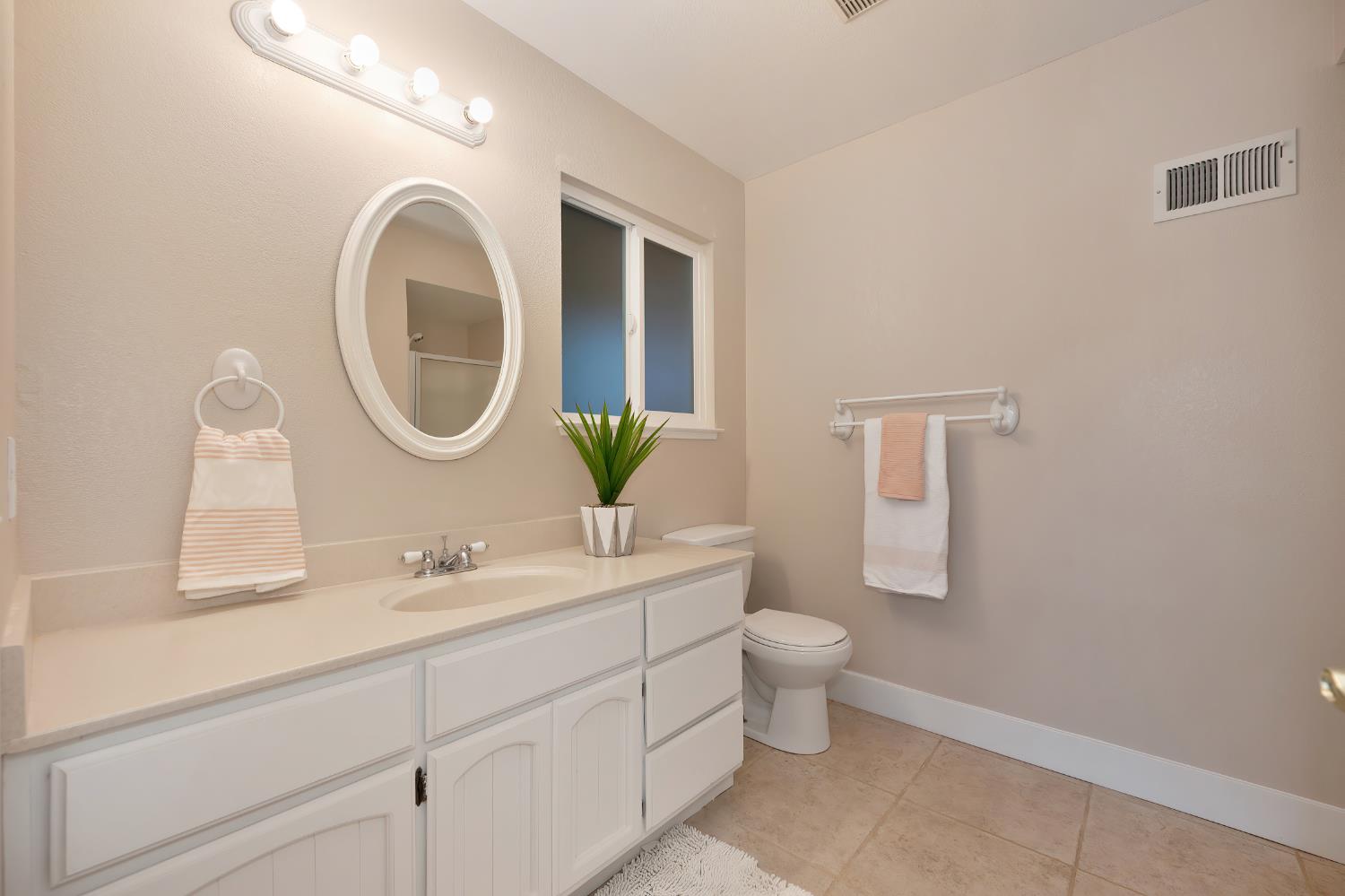 11667 Torrey Pines Drive