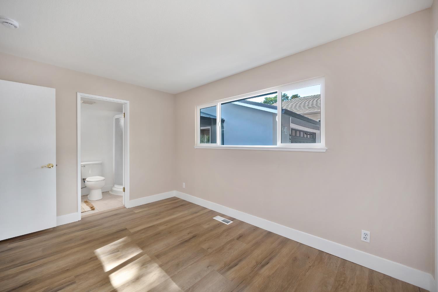 11667 Torrey Pines Drive
