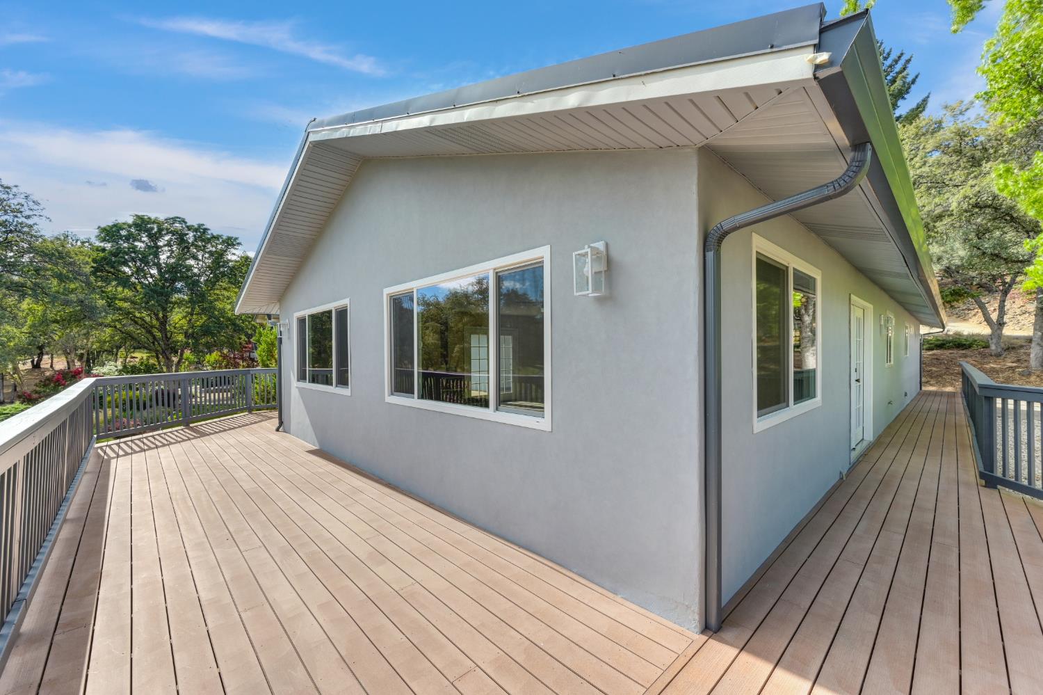 11667 Torrey Pines Drive