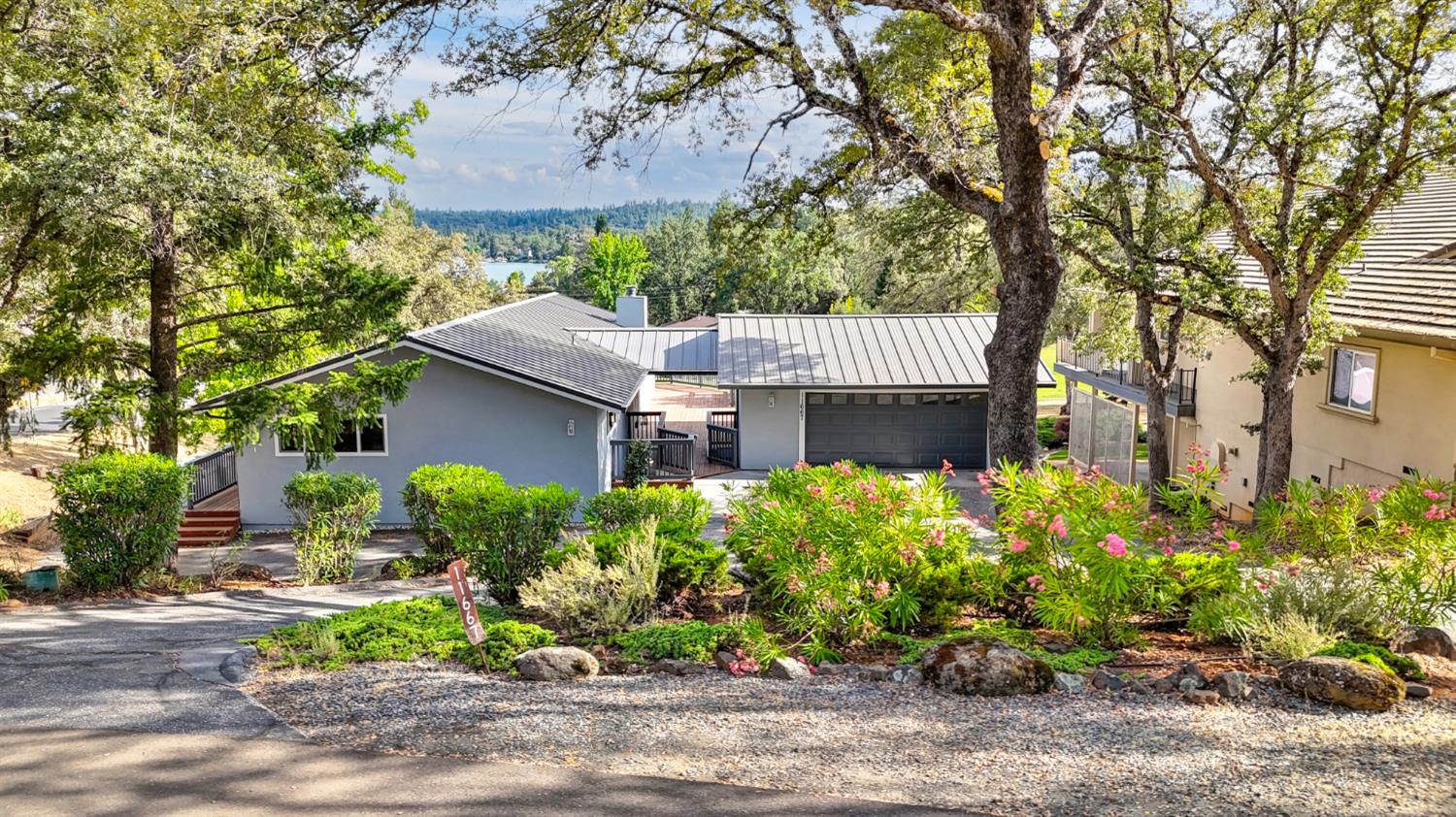 11667 Torrey Pines Drive