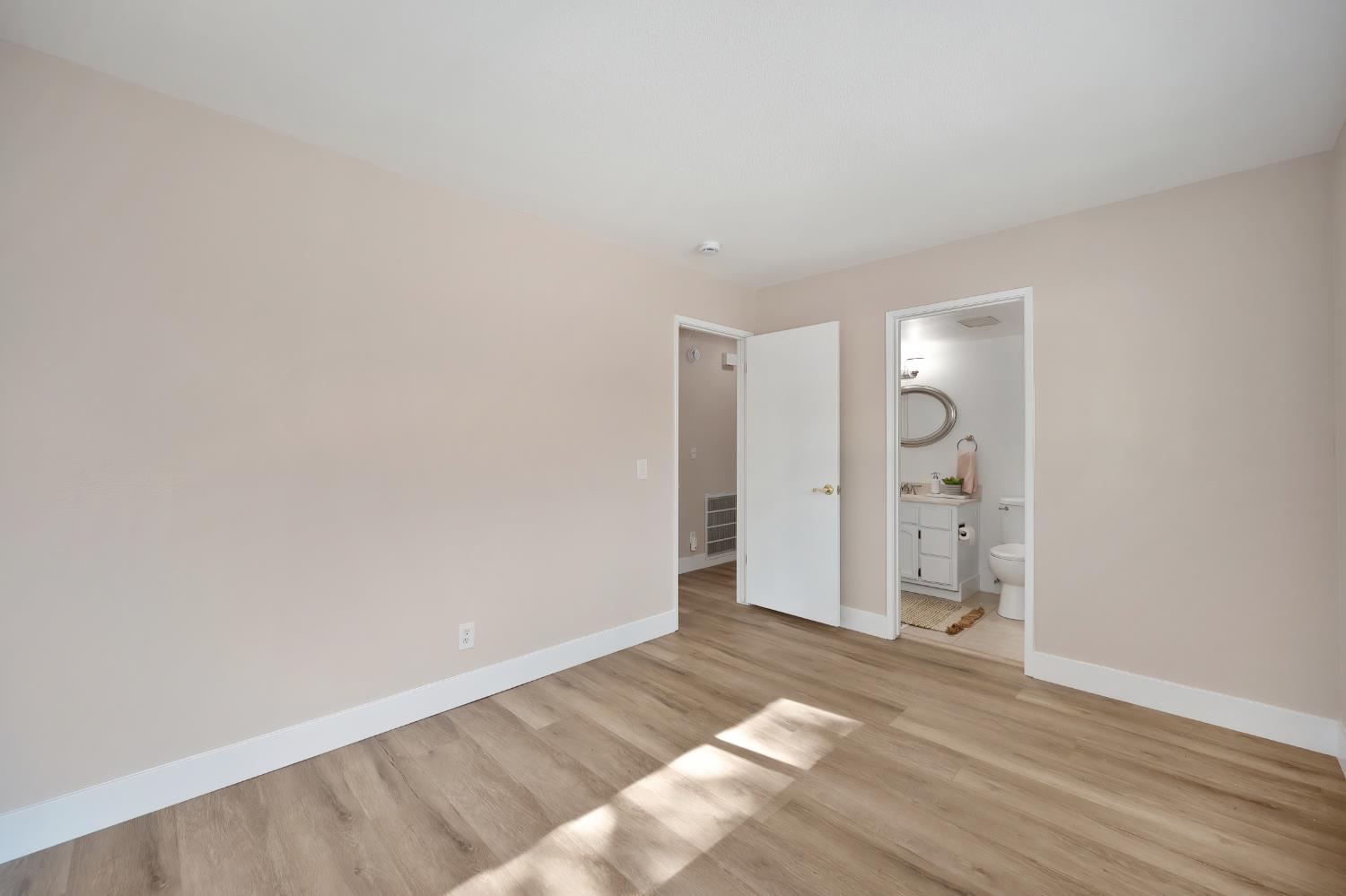 11667 Torrey Pines Drive