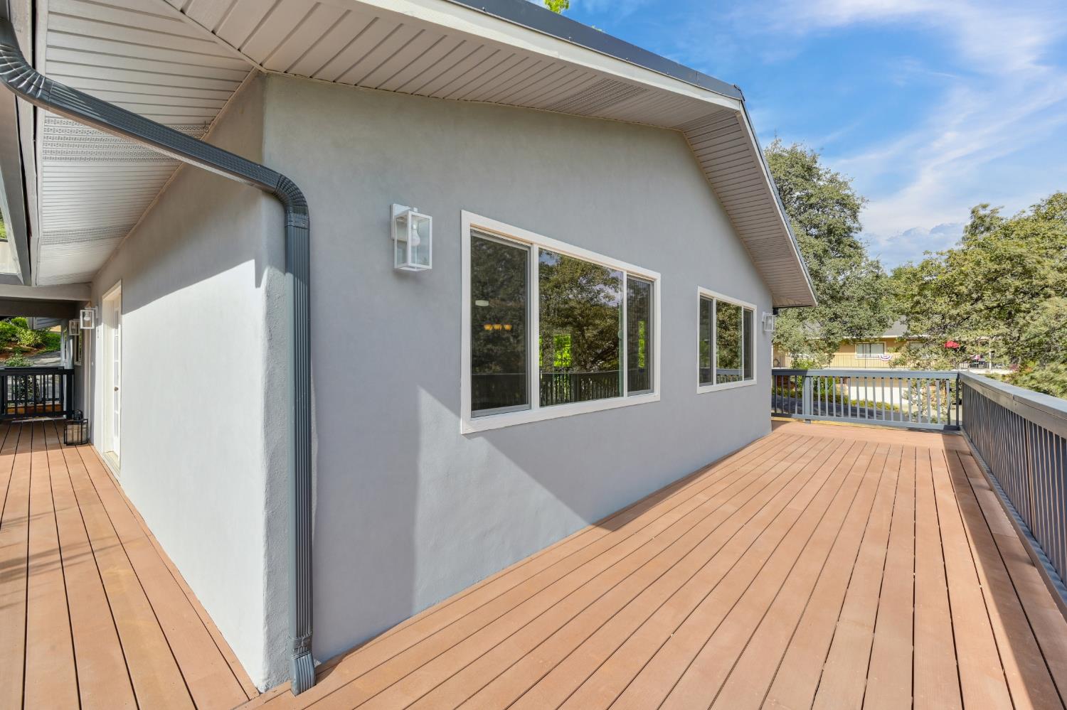 11667 Torrey Pines Drive