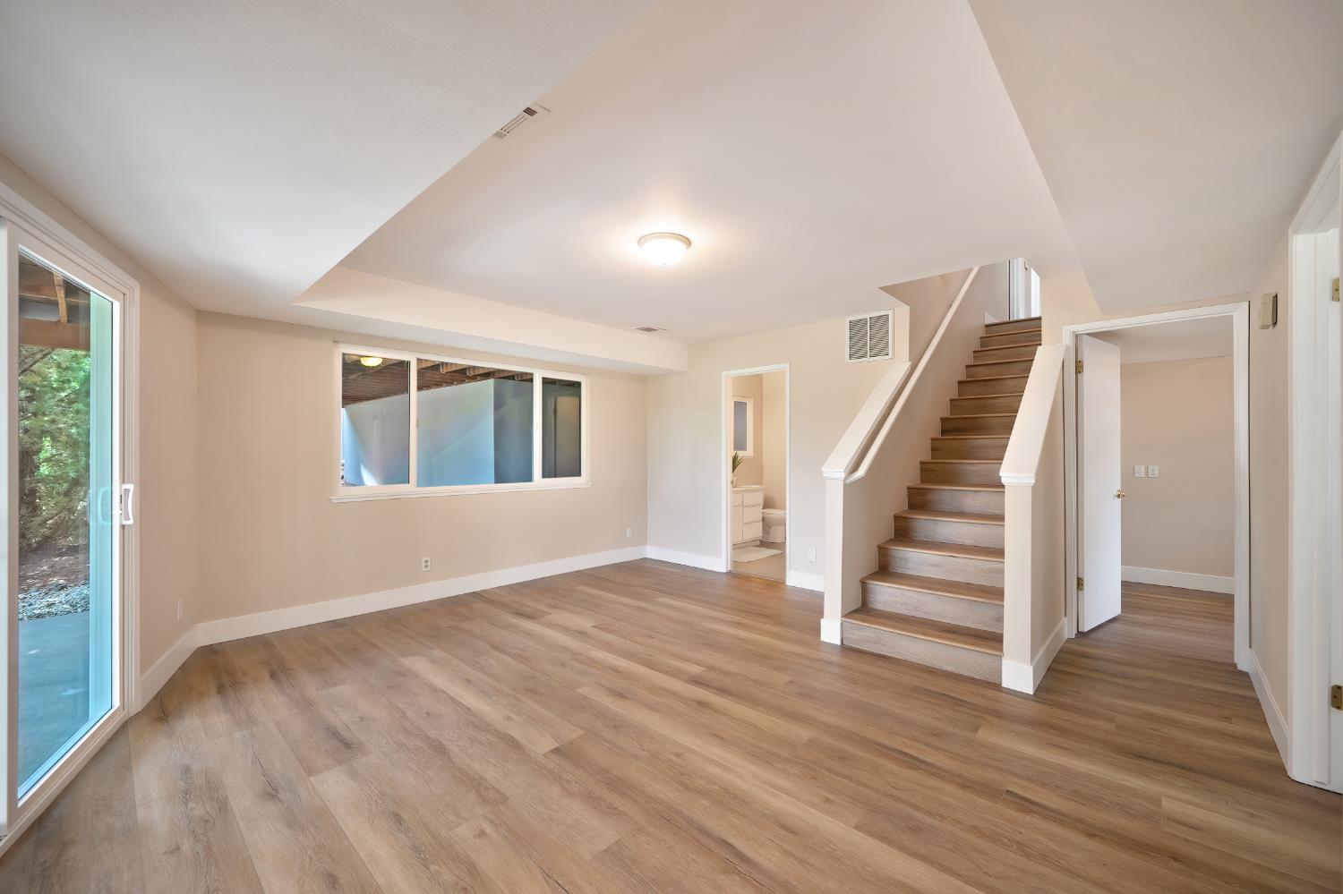 11667 Torrey Pines Drive