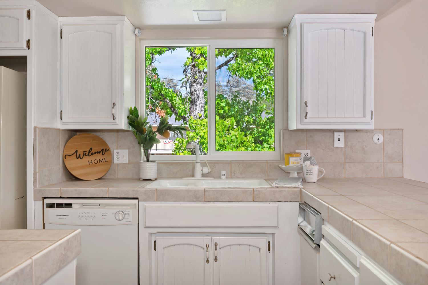 11667 Torrey Pines Drive