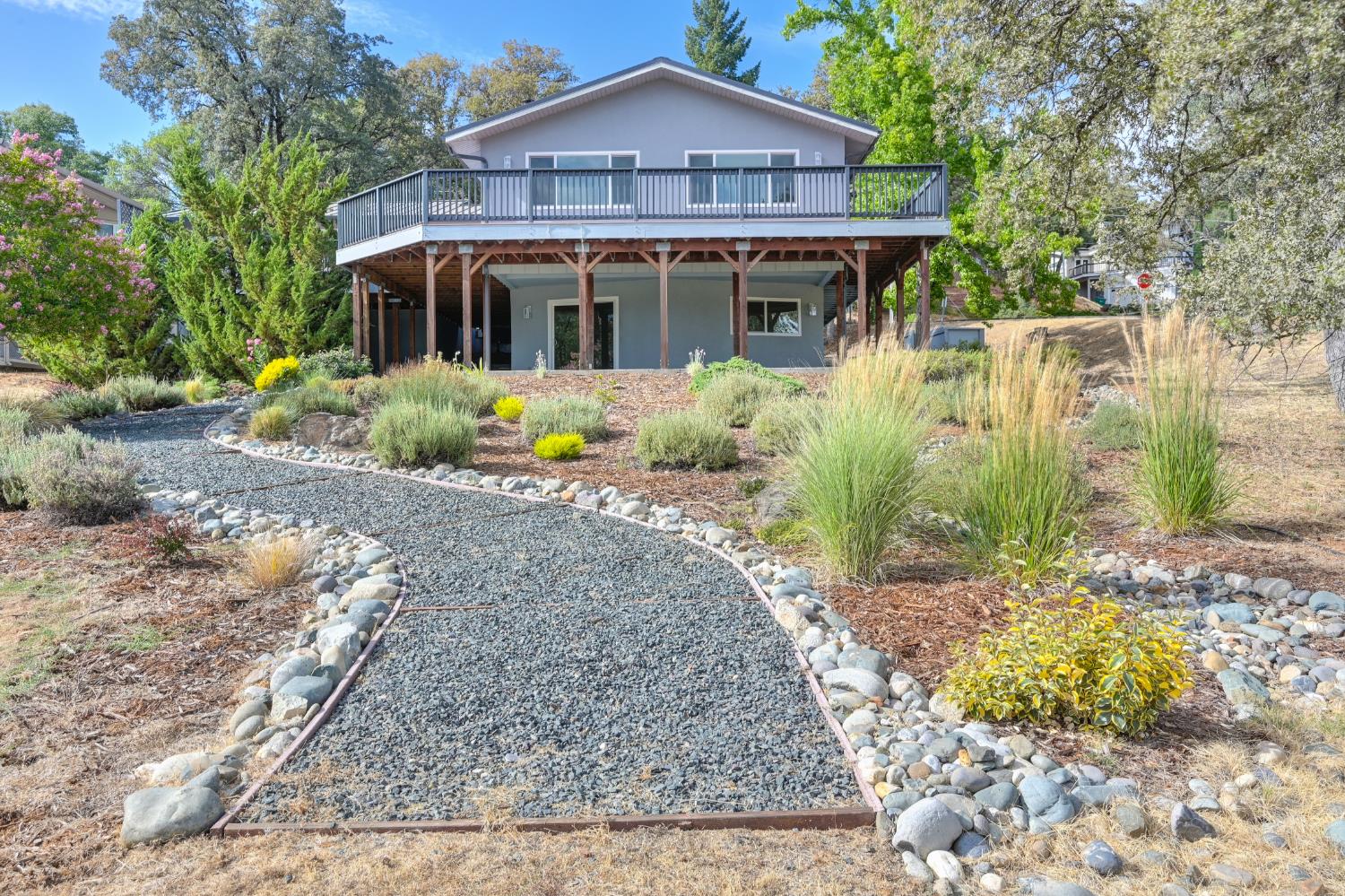11667 Torrey Pines Drive