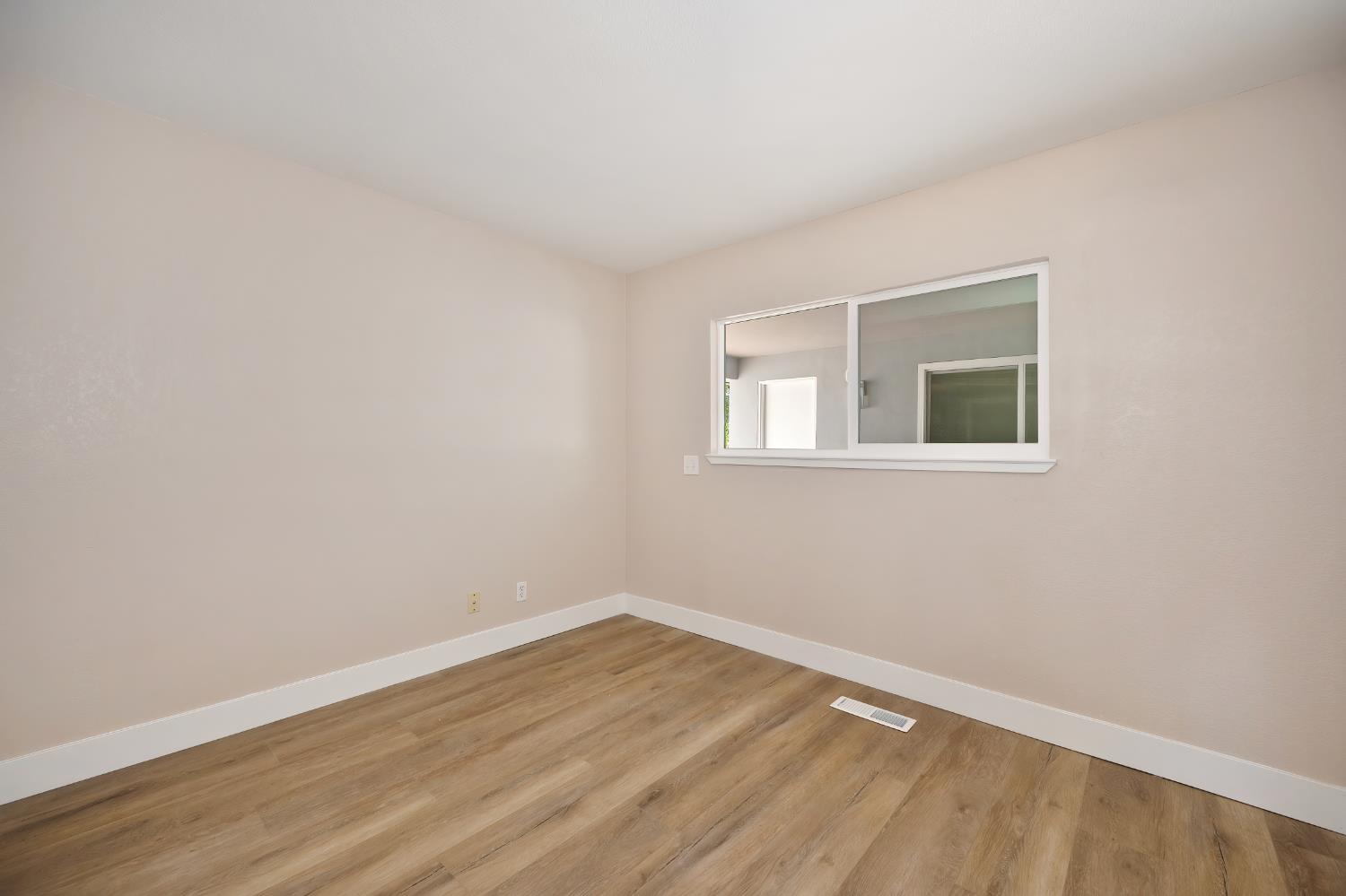 11667 Torrey Pines Drive