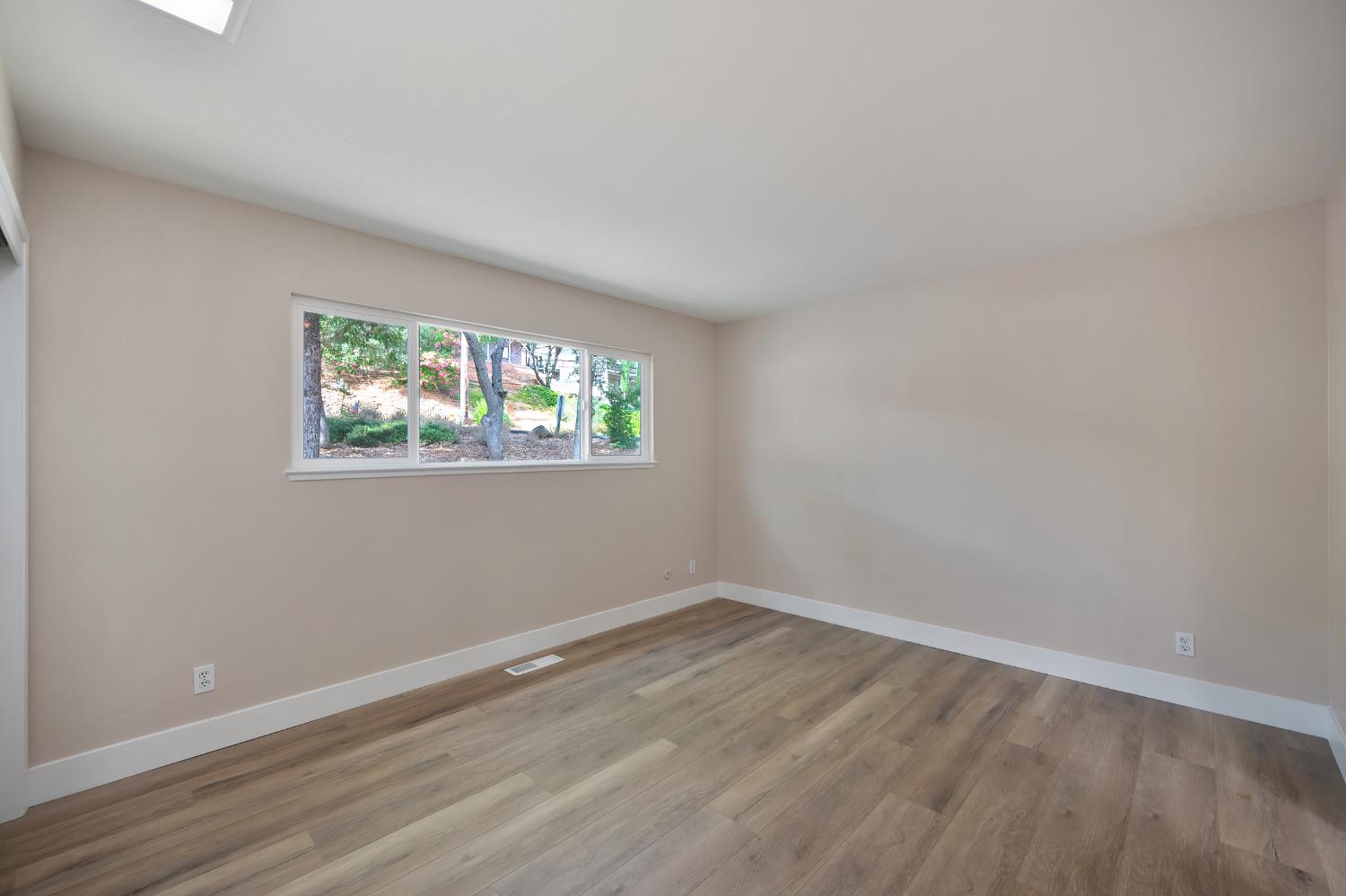 11667 Torrey Pines Drive