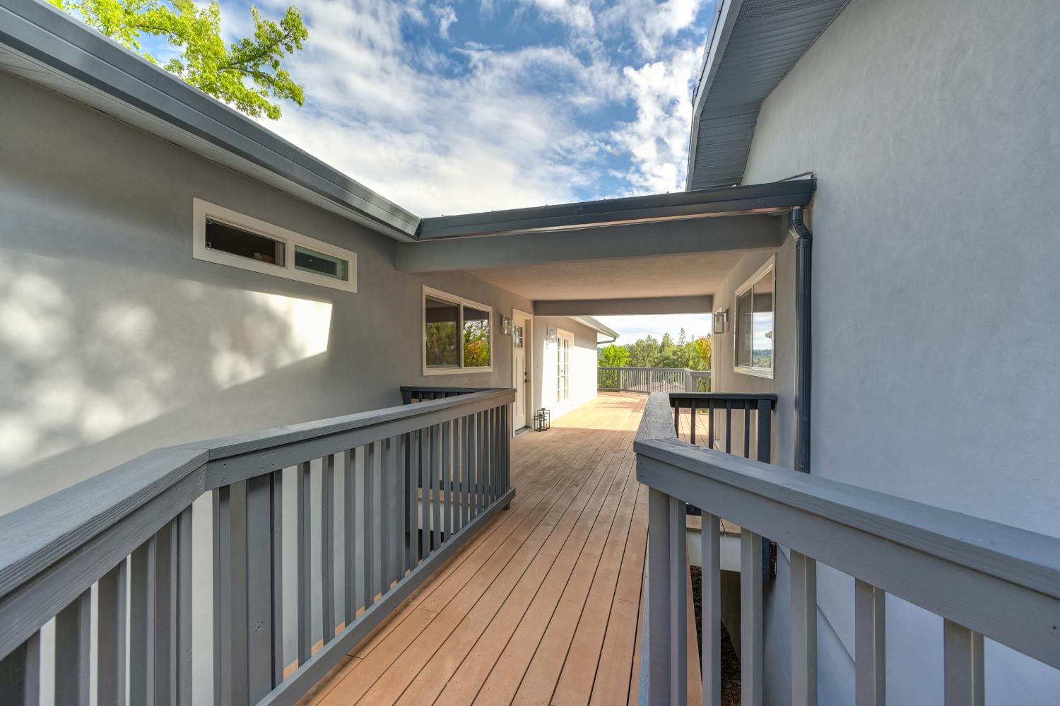 11667 Torrey Pines Drive