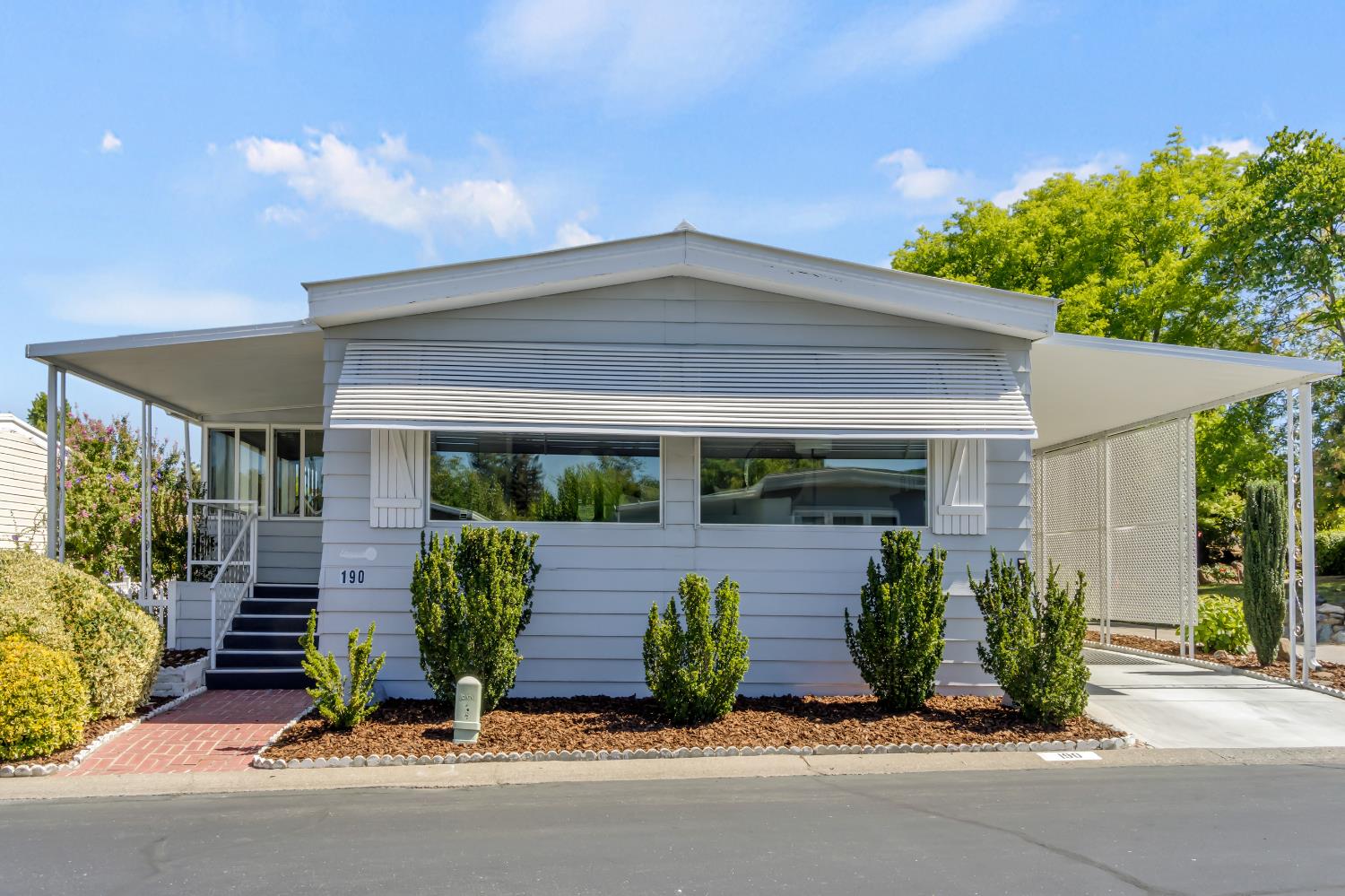 190 shadowbrook dr
