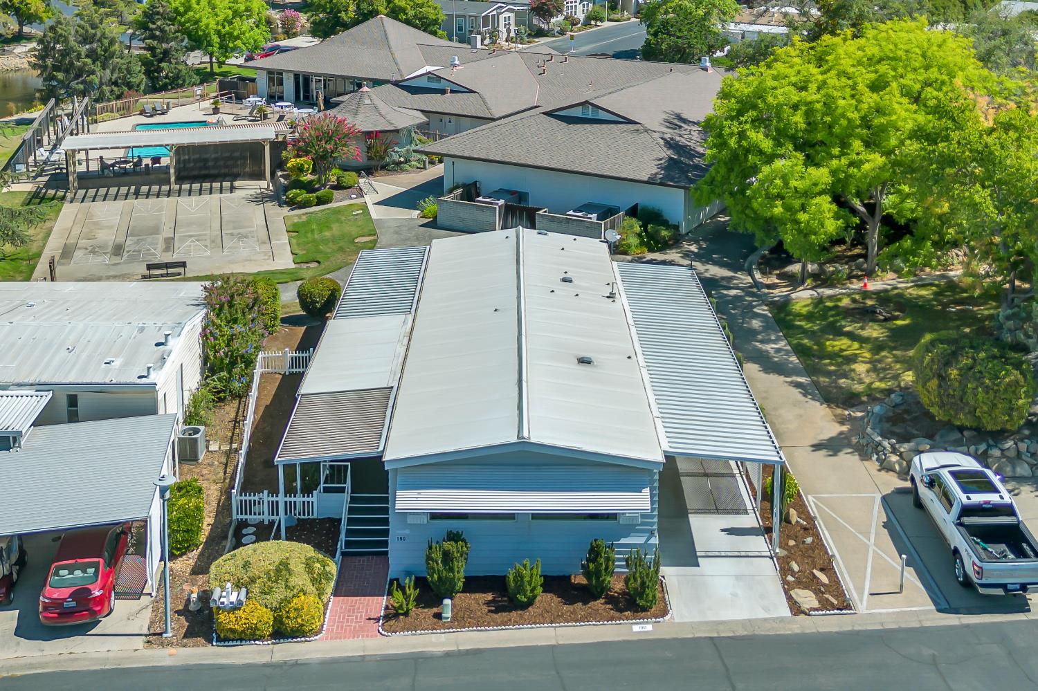 190 shadowbrook dr