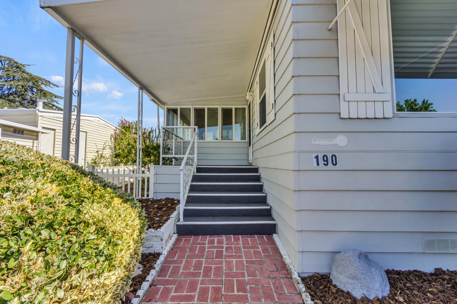 190 shadowbrook dr