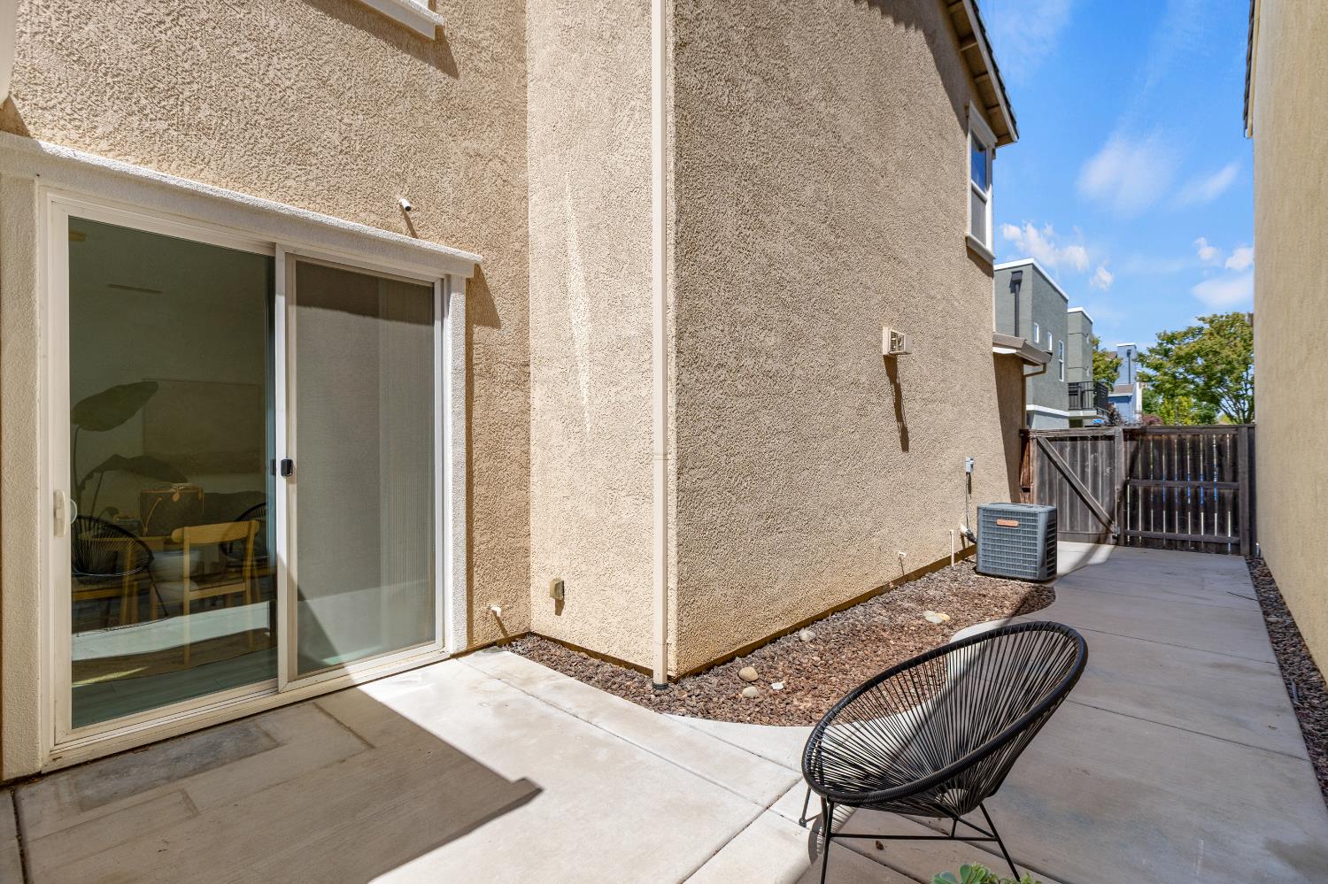 10929 Oakham Drive