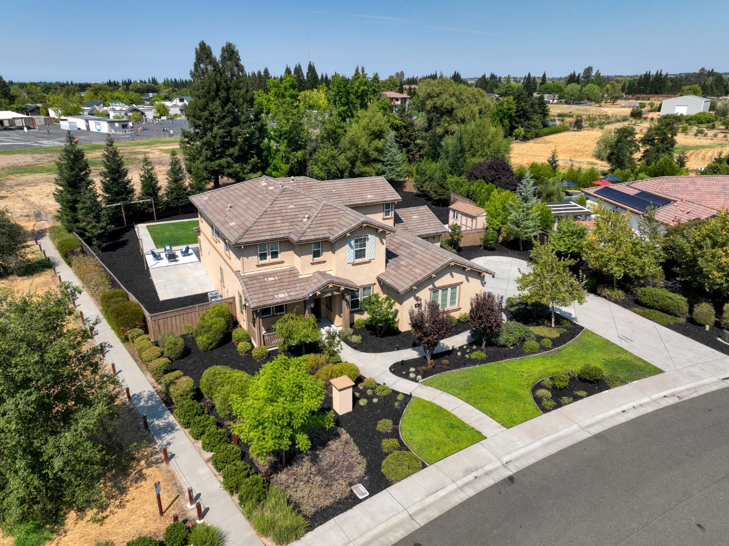 5145 Pastor Drive