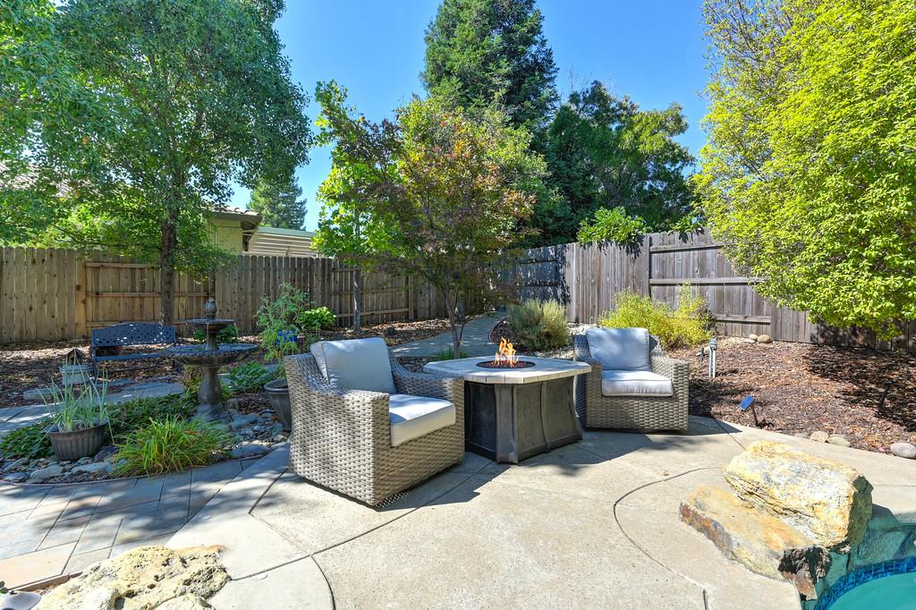 1038 Pintail Circle