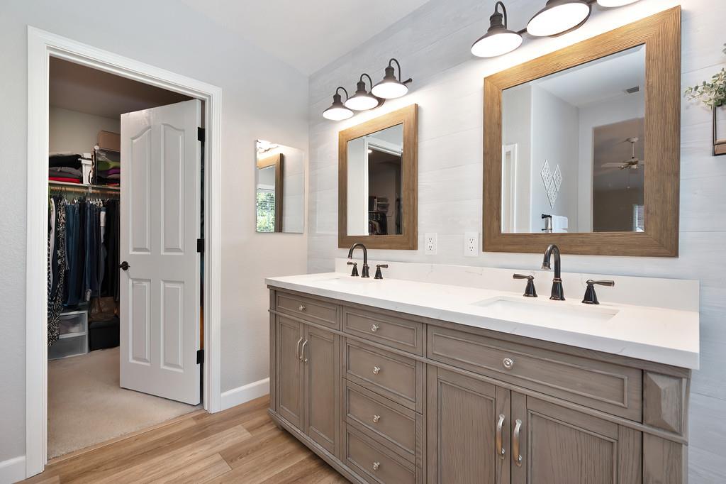 1038 Pintail Circle