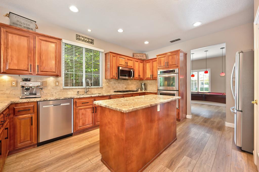 1038 Pintail Circle